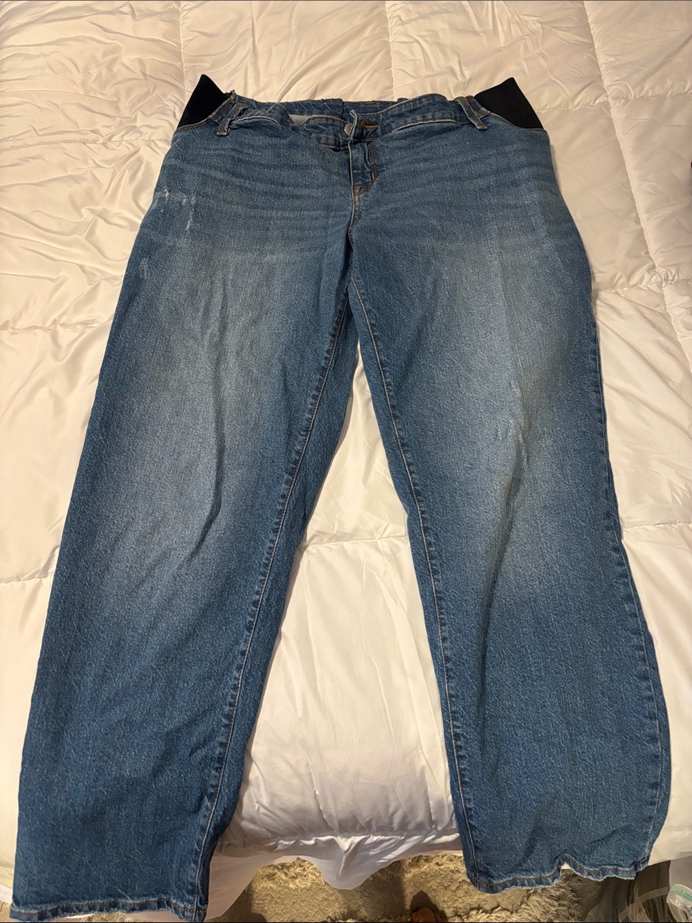 Isabel Maternity by Ingrid & Isabel Blue 90s straight Maternity Jeans